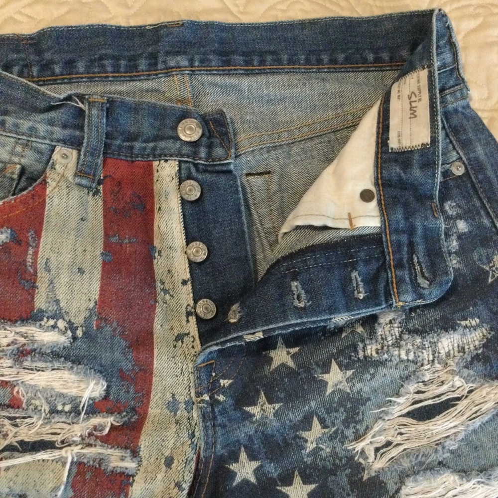 Distressed American Flag Denim Shorts - Picture 2 of 5